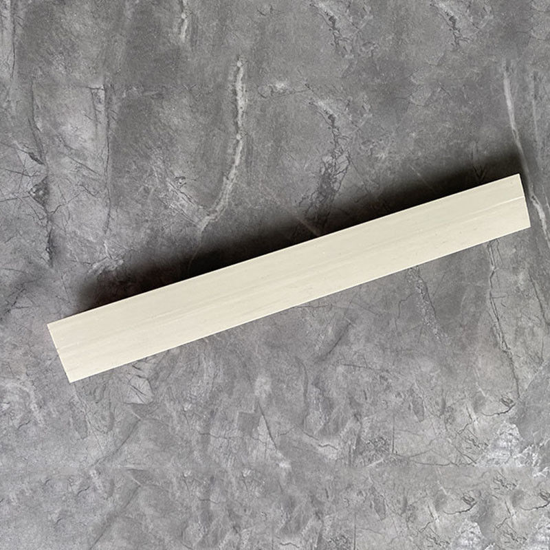 Chiều dài 2m 2,7m 3m Tấm nhựa PVC ốp chân tường cho siêu thị Ứng dụng